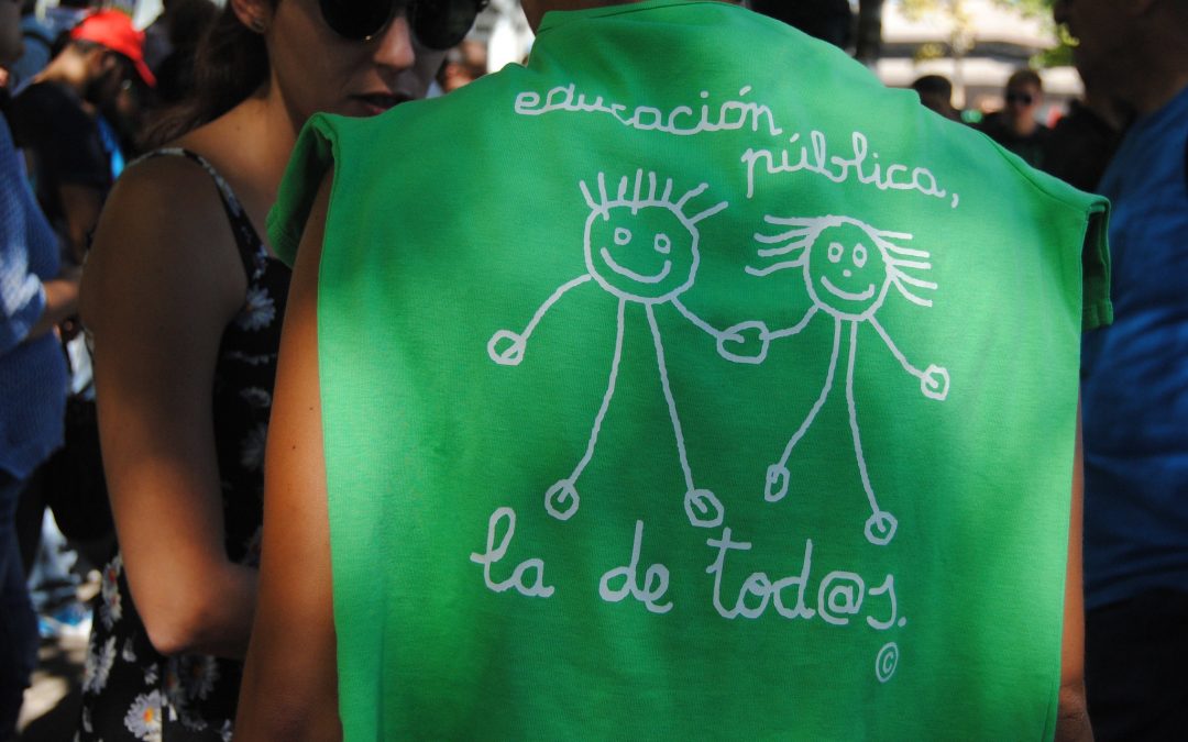 La Junta camina hacia la privatización educativa en Andalucía: se han suprimido 487 unidades públicas