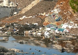 Un posible tráfico ilícito de residuos peligrosos traídos al vertedero de Nerva (Huelva), desde la antigua Yugoslavia, ha sido denunciado por Ecologistas en Acción.