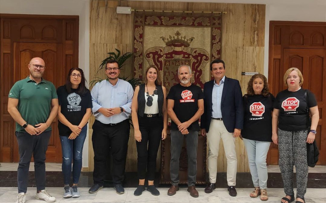 Stop Desahucios se reúne con el alcalde para garantizar el derecho a la vivienda digna en Córdoba