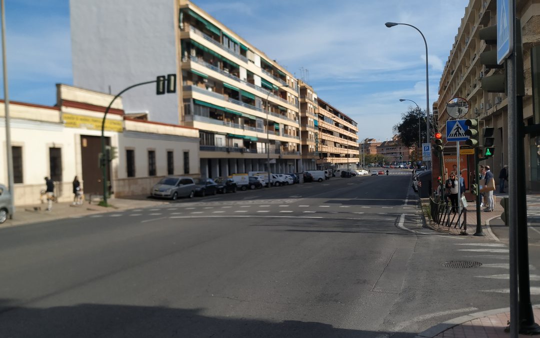 La vecindad del entorno de Ollerías presentan más de 800 firmas solicitando la plantación de arbolado en dicha vía urbana