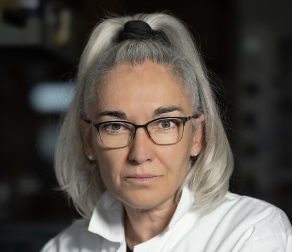La biofísica Eva Nogales, referente mundial en biología estructural, visita la UCO en junio